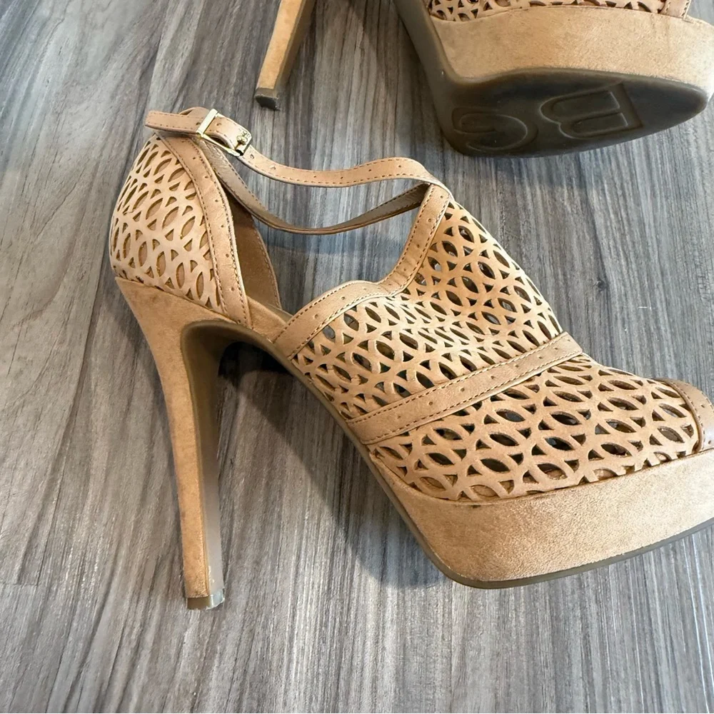 BCBGeneration Anja Beige Cut-Out Heels